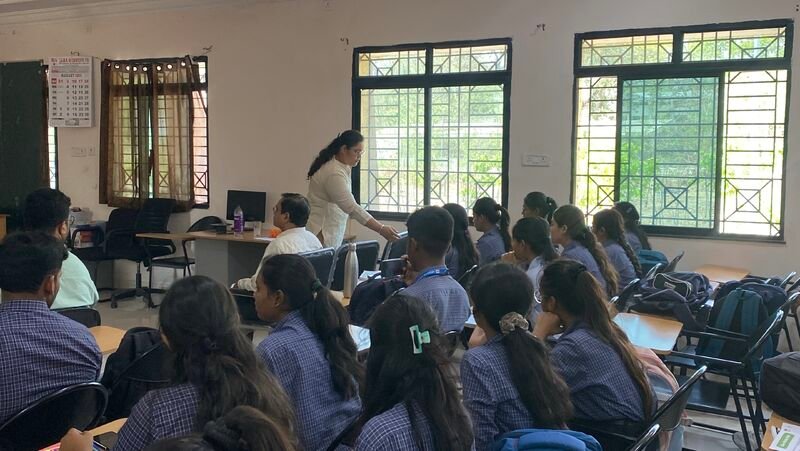 Industrial Visit – Govindrao Wanjari College of Engineering - Photo 8
